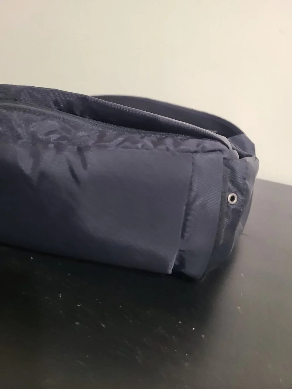 PacSafe Metro 300 GII Anti Theft RFID Shoulder Travel Bag Unisex Nylon